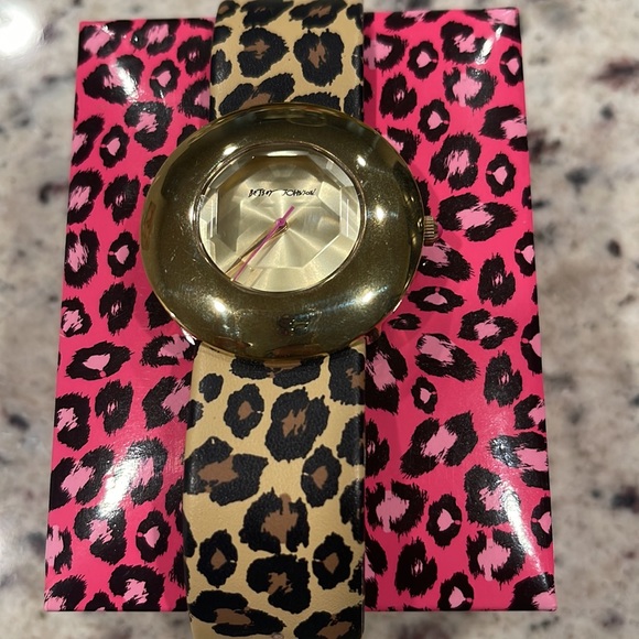 Betsey Johnson Leopard Strap Watch - Picture 3 of 12